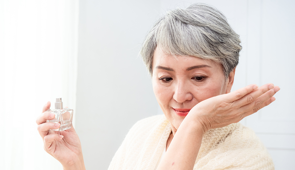 6 Simple Steps to Spot Fake Perfume