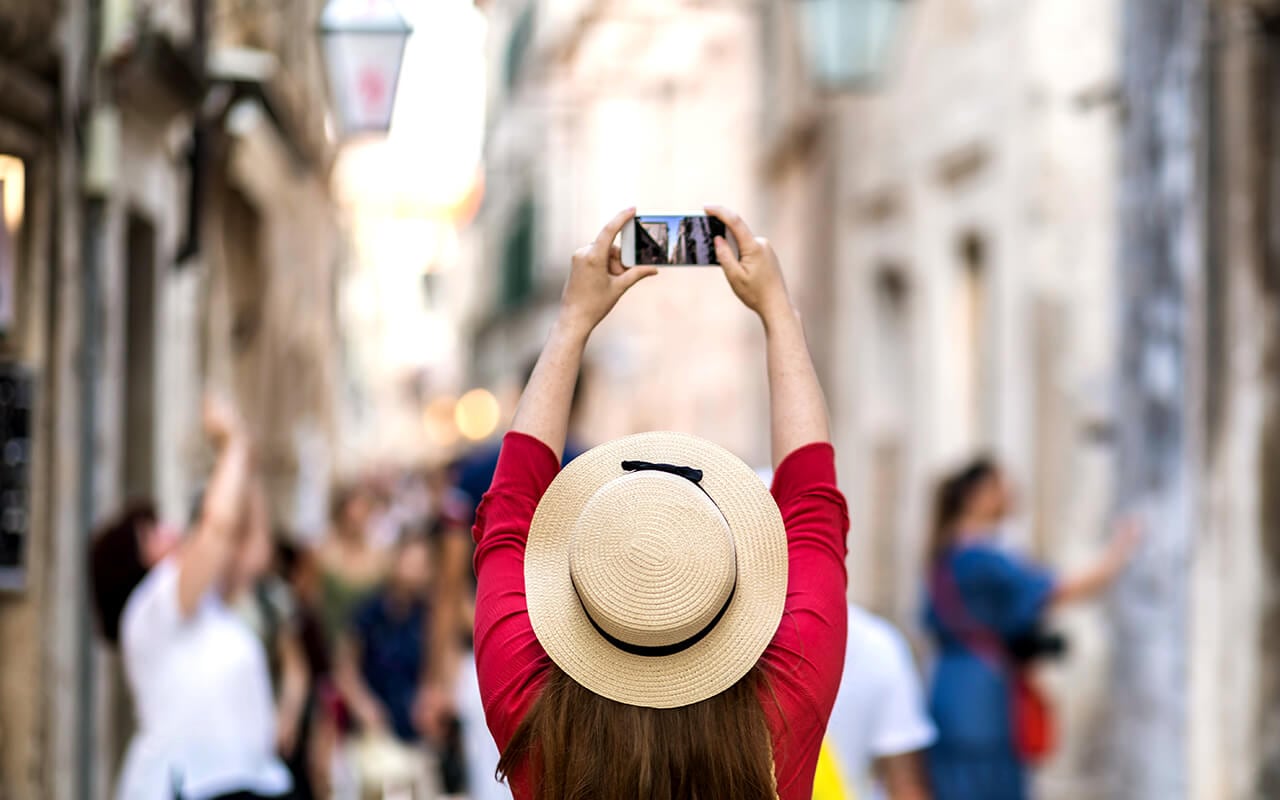 8 Travel-Friendly Tips for Kayali Vanilla Perfume