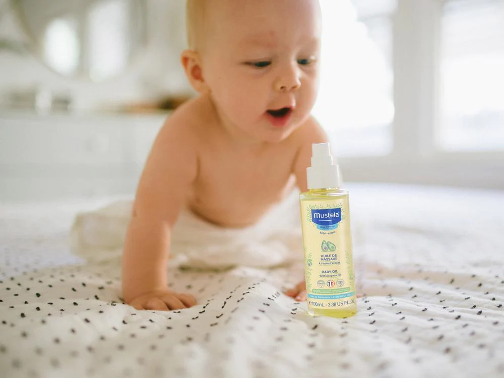 Quick Tips on Applying Baby Oil for Baby’s Delicate Skin插图