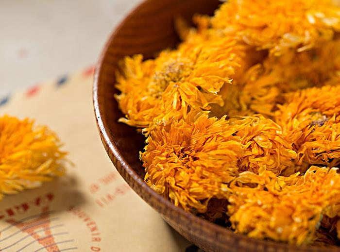 All You Need to Know About Calendula Oil插图