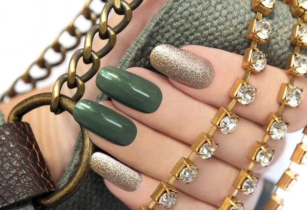 Embrace the Fall Vibes with 15 Brown Nail Ideas插图3