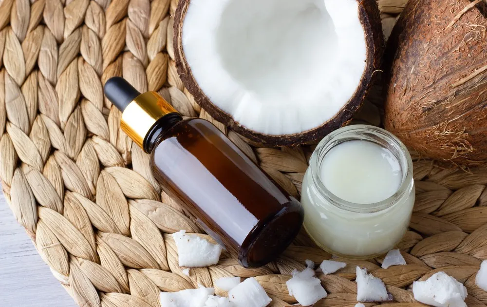 How Coconut Oil Can Benefit Your Hair: Usage Tips缩略图