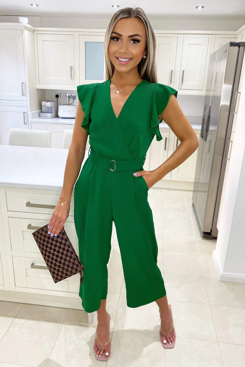 The Versatility of Green Jumpsuits: Day to Night Looks插图