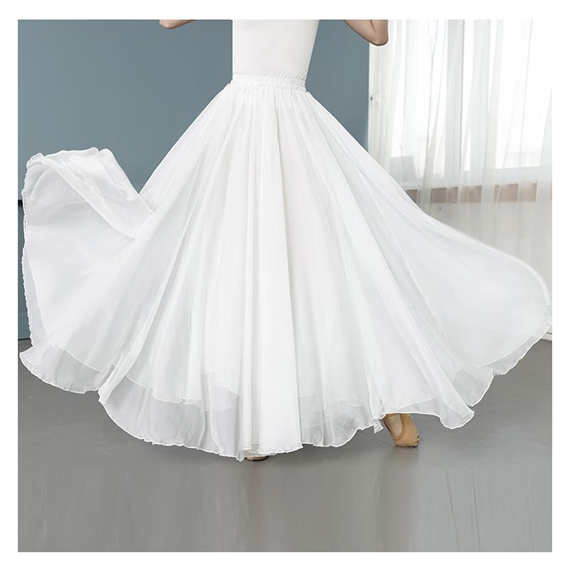 Modern white dress – the choice for elegant ladies插图4