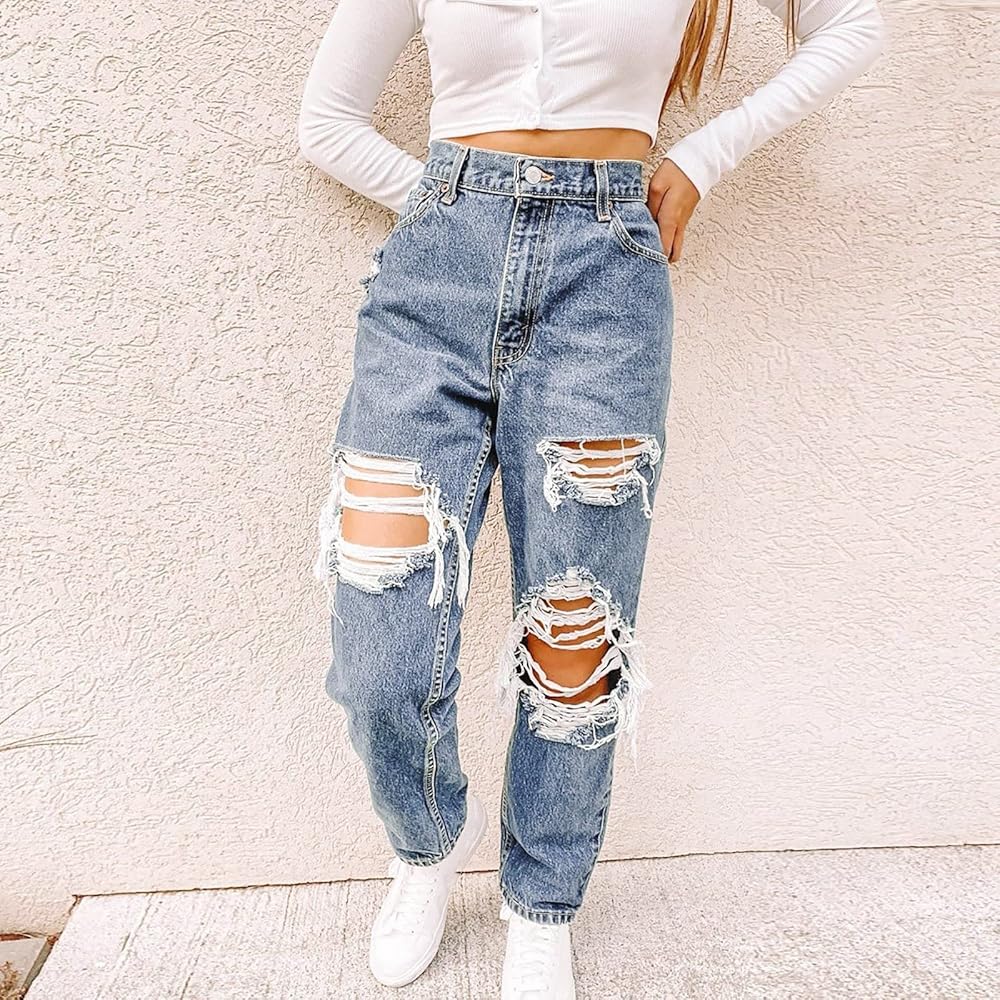 Distressed jeans women