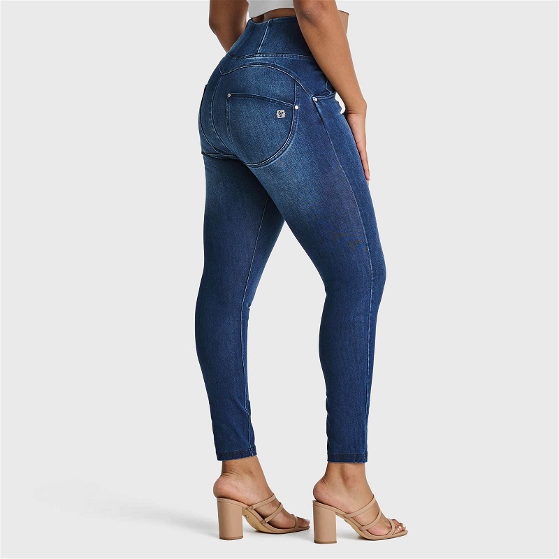 Curve jeans