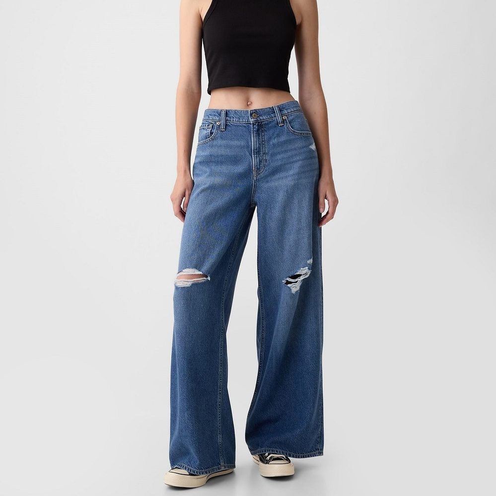 low-rise-baggy-jeans