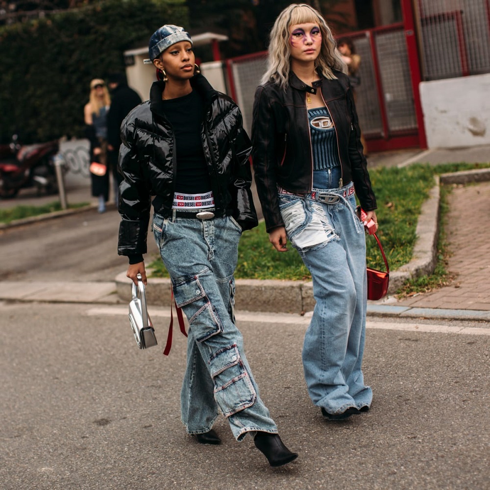 low-rise-baggy-jeans-street-style-trend