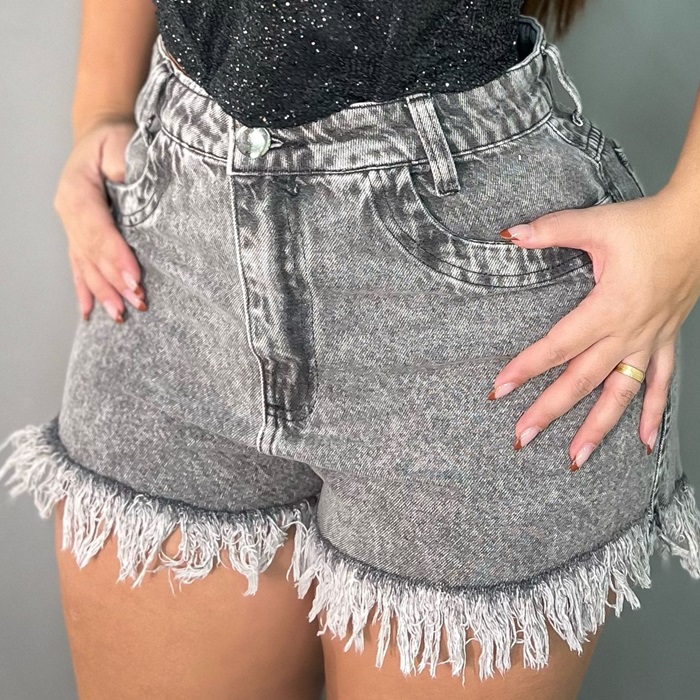 beautifully composed outfit