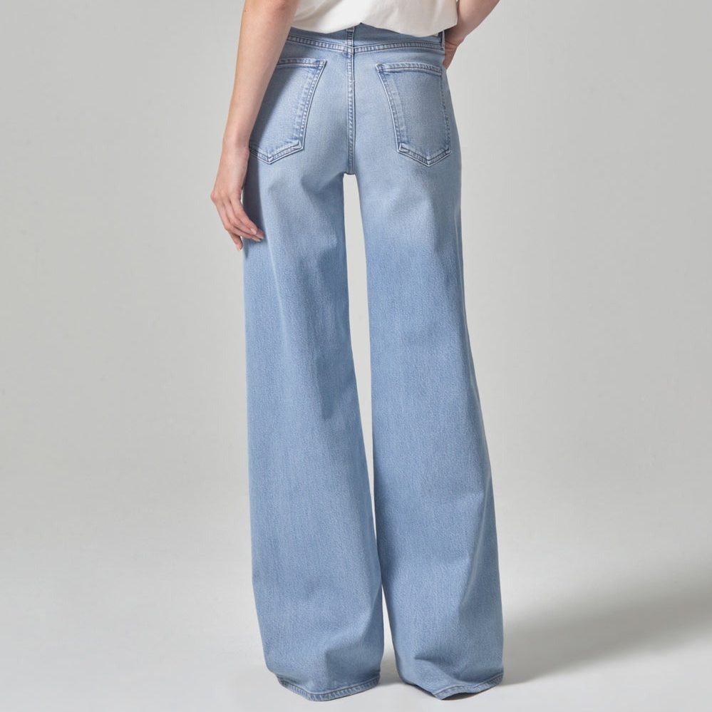 mid rise baggy jeans